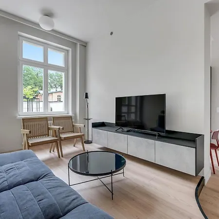 Grand - Herbsta Apartment *